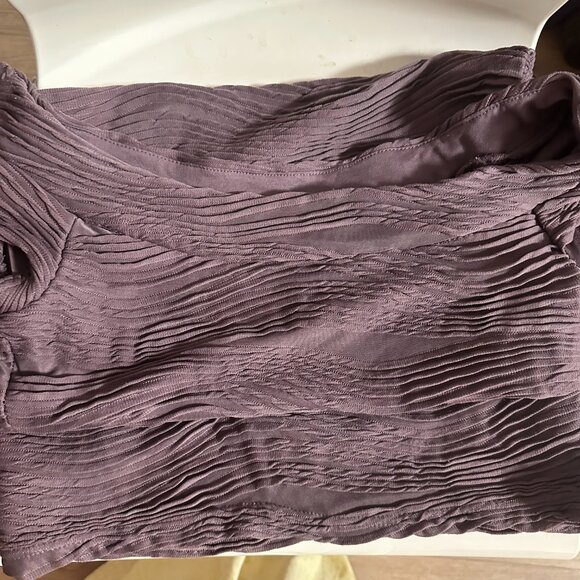 Dynamite off the shoulder dress - Picture 3 of 3